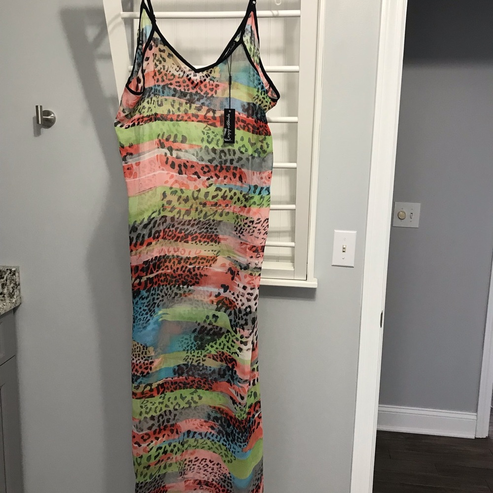 Brand new Maxi / pool cover up